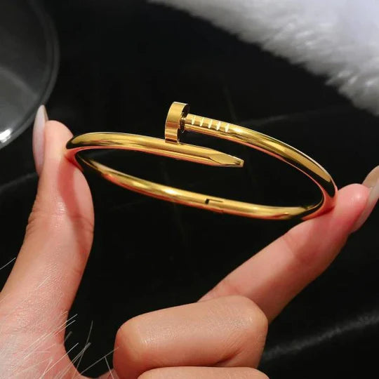 Noir Clou Bracelet