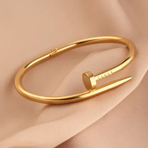 Noir Clou Bracelet